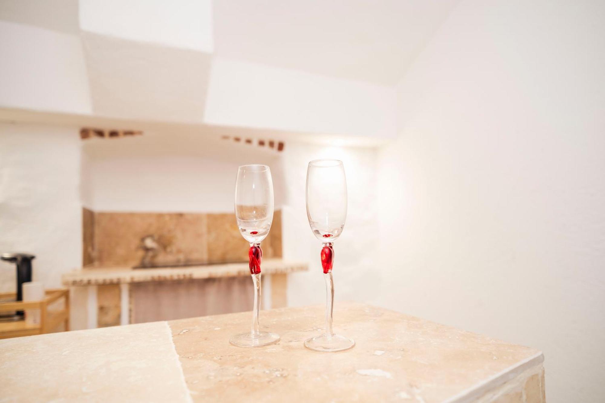 Le Temple D'Aphrodite, Appartement Avec Spa Vienne  Buitenkant foto